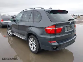 2011 BMW X5 35i with VIN 5UXZV4C51BL414668, listed as a IAAI auction lot 41532939 with 108,552 mi miles. Bid and sale history available at carsss.com. Image 3.