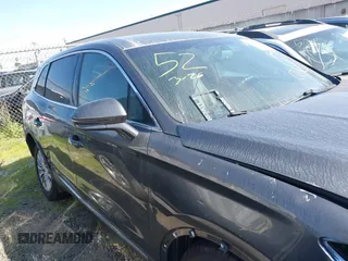 2017 Lincoln MKX Select with VIN 2LMPJ6KR6HBL33050, listed as a IAAI auction lot 41548295 with 38,490 mi miles. Bid and sale history available at carsss.com. Image 13.