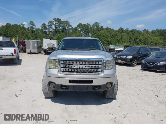 2013 GMC Sierra 2500HD SLT z VIN 1GT121E86DF195303, wystawiony jako IAAI lot #42181435 z przebiegiem 229 818 mil mil oraz . Historia ofert i sprzedaży dostępna na DreamBid. Obrazek 12.