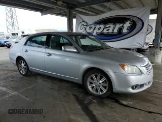 2008 Toyota Avalon XL z VIN 4T1BK36B28U321261, wystawiony jako Copart lot #60431595 z przebiegiem 178 799 mil mil oraz Czysty tytuł • Clean title. Historia ofert i sprzedaży dostępna na DreamBid. Obrazek 4.