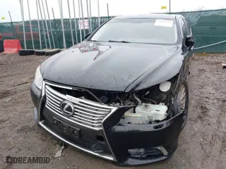 2013 Lexus LS 460 L with VIN JTHDL5EF4D5005941, listed as a IAAI auction lot 41462154 with 144,937 mi miles. Bid and sale history available at carsss.com. Image 6.