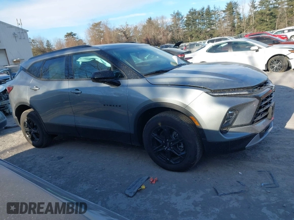 2025 Chevrolet Blazer LT with VIN 3GNKBHR45SS104574, listed as a IAAI auction lot 41293595 with 1,205 mi miles and . Bid and sale history available at DreamBid. Image 13.