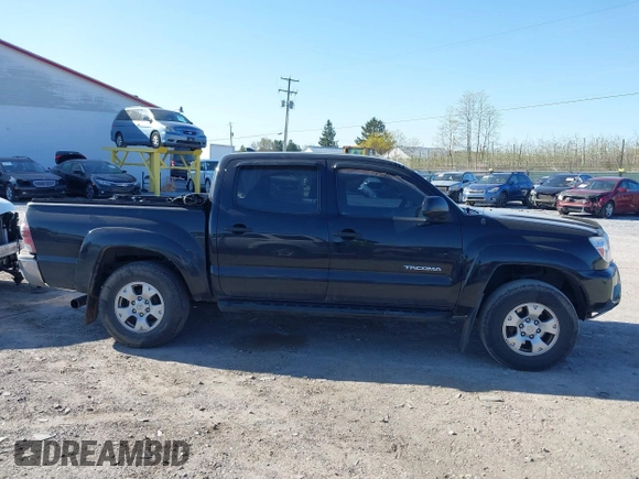 2015 Toyota Tacoma with VIN 5TFLU4EN2FX111971, listed as a IAAI auction lot 42055943 with 126,624 mi miles. Bid and sale history available at carsss.com. Image 13.