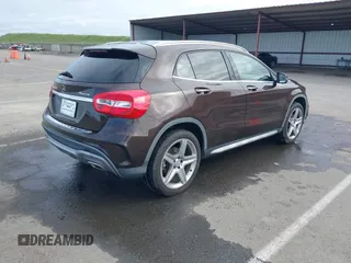 2015 Mercedes-Benz GLA 250 z VIN WDCTG4GB4FJ107864, wystawiony jako IAAI lot #41709927 z przebiegiem 102 070 mil mil oraz . Historia ofert i sprzedaży dostępna na DreamBid. Obrazek 4.