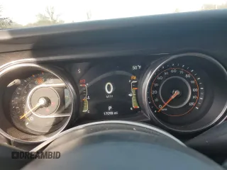 2022 Jeep Wrangler Unlimited Sport with VIN 1C4HJXDN3NW242297, listed as a Copart auction lot 47388715 with 17,098 mi miles and Salvage title. Bid and sale history available at DreamBid. Image 9.