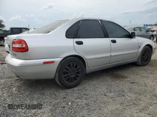 2004 Volvo S40 z VIN YV1VS27574F063722, wystawiony jako Copart lot #52276415 z przebiegiem 63 366 mil mil oraz Tytuł czysty. Historia ofert i sprzedaży dostępna na DreamBid. Obrazek 3.