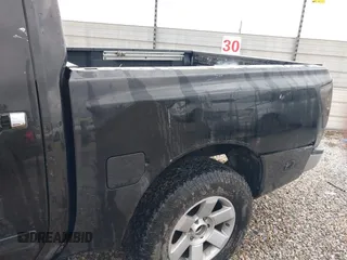 2004 Nissan Titan LE with VIN 1N6AA07A24N512509, listed as a IAAI auction lot 41075523 with 270,302 mi miles and . Bid and sale history available at DreamBid. Image 6.