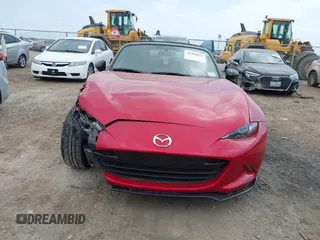 2017 Mazda MX-5 Miata Club with VIN JM1NDAC73H0121187, listed as a IAAI auction lot 41990611 with 19,158 mi miles and . Bid and sale history available at DreamBid. Image 13.