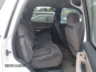 2002 Chevrolet Tahoe LS with VIN 1GNEC13T82R290051, listed as a IAAI auction lot 42058431 with 168,264 mi miles and . Bid and sale history available at DreamBid. Image 8.