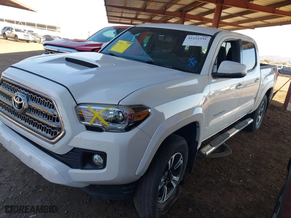2017 Toyota Tacoma SR5 with VIN 3TMCZ5AN3HM083572, listed as a IAAI auction lot 41521941 with 81,000 mi miles. Bid and sale history available at carsss.com. Image 18.