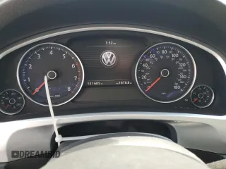 2012 Volkswagen Touareg Sport with VIN WVGEF9BP0CD010197, listed as a Copart auction lot 48480355 with 131,605 mi miles and Salvage Title. Bid and sale history available at DreamBid. Image 9.