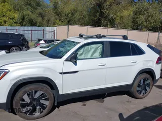 2024 Volkswagen Atlas SEL with VIN 1V2BE2CA1RC232515, listed as a IAAI auction lot 40441892 with 3,641 mi miles and . Bid and sale history available at DreamBid. Image 14.