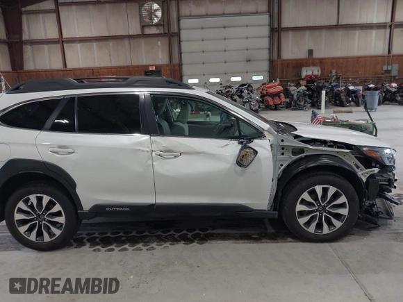 2024 Subaru Outback Limited z VIN 4S4BTANCXR3114197, wystawiony jako IAAI lot #42534531 z przebiegiem 26 450 mil mil oraz . Historia ofert i sprzedaży dostępna na DreamBid. Obrazek 20.