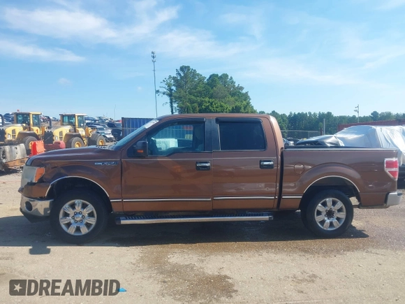 2011 Ford F-150 XL z VIN 1FTFW1CF6BKD08019, wystawiony jako IAAI lot #42622506 z przebiegiem 316 212 mil mil oraz . Historia ofert i sprzedaży dostępna na DreamBid. Obrazek 15.