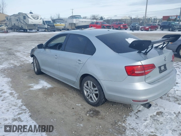 2015 Volkswagen Jetta S с VIN 3VW2K7AJ0FM355000, выставлен на аукционе IAAI как лот 41504511 с пробегом Не указан миль и . История ставок и продаж доступна на DreamBid. Изображение 3.