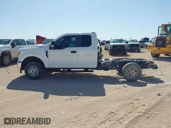 2022 Ford F-250 XL with VIN 1FT7X2B69NED41978, listed as a IAAI auction lot 41949031 with 103,640 mi miles and . Bid and sale history available at DreamBid. Image 14.