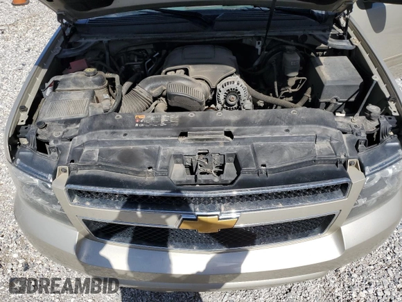 2013 Chevrolet Tahoe LT z VIN 1GNSCBE00DR361094, wystawiony jako Copart lot #48332975 z przebiegiem 177 534 mil mil oraz Szkoda całkowita • Salvage title. Historia ofert i sprzedaży dostępna na DreamBid. Obrazek 12.