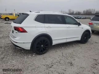 2020 Volkswagen Tiguan SEL Premium R-Line with VIN 3VV4B7AX9LM135786, listed as a Copart auction lot 83735844 with 58,543 mi miles and Clean Title. Bid and sale history available at carsss.com. Image 3.