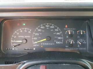 1998 Chevrolet Tahoe z VIN 3GNEK18R6WG102052, wystawiony jako Copart lot #77485244 z przebiegiem 187 542 mil mil oraz Szkoda całkowita • Salvage title. Historia ofert i sprzedaży dostępna na DreamBid. Obrazek 9.