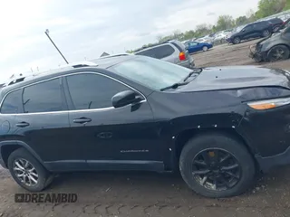 2014 Jeep Cherokee Latitude with VIN 1C4PJMCS0EW208092, listed as a IAAI auction lot 42174675 with 202,871 mi miles and . Bid and sale history available at carsss.com. Image 13.