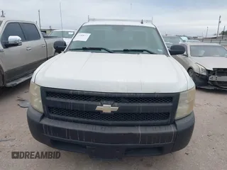 2008 Chevrolet Silverado 1500 Work Truck with VIN 1GCEC14X08Z157061, listed as a IAAI auction lot 41545658 with 270,908 mi miles. Bid and sale history available at carsss.com. Image 6.