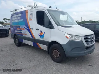 2019 Mercedes-Benz Sprinter Cargo Van with VIN WD4PF0CD8KT001089, listed as a IAAI auction lot 41795578 with 132,071 mi miles. Bid and sale history available at carsss.com. Image 1.