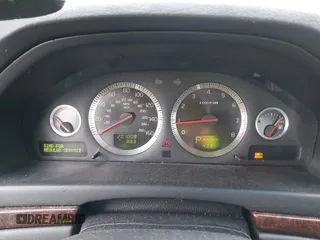 2004 Volvo S80 with VIN YV1TS91Z741370574, listed as a IAAI auction lot 41765504 with 201,008 mi miles. Bid and sale history available at carsss.com. Image 7.
