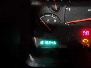 2003 Dodge Dakota SLT z VIN 1D7HL42N63S132141, wystawiony jako Copart lot #56138235 z przebiegiem 219 246 mil mil oraz Szkoda całkowita • Salvage title. Historia ofert i sprzedaży dostępna na DreamBid. Obrazek 9.