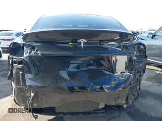 2021 Tesla Model Y Performance with VIN 5YJYGDEF1MF092889, listed as a IAAI auction lot 42076715 with 48,373 mi miles and . Bid and sale history available at DreamBid. Image 16.