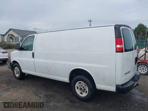 2017 GMC Savana Cargo z VIN 1GTW7AFF8H1130346, wystawiony jako IAAI lot #40884442 z przebiegiem 146 914 mil mil oraz . Historia ofert i sprzedaży dostępna na DreamBid. Obrazek 3.