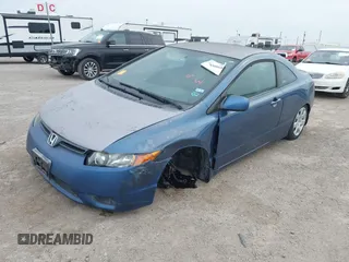 2007 Honda Civic Cpe LX with VIN 2HGFG12657H582102, listed as a IAAI auction lot 42030068 with 166,172 mi miles. Bid and sale history available at carsss.com. Image 6.