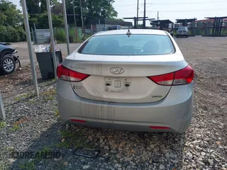 2013 Hyundai Elantra Limited with VIN 5NPDH4AE9DH152427, listed as a IAAI auction lot 40043156 with 130,024 mi miles and . Bid and sale history available at DreamBid. Image 16.