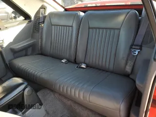 1993 Ford Mustang z VIN 1FACP42D5PF176622, wystawiony jako Copart lot #88132295 z przebiegiem Nie podano mil oraz Szkoda całkowita • Salvage title. Historia ofert i sprzedaży dostępna na DreamBid. Obrazek 10.