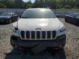 2015 Jeep Cherokee Trailhawk with VIN 1C4PJMBB1FW771865, listed as a Copart auction lot 61905315 with 99,554 mi miles and Clean title. Bid and sale history available at DreamBid. Image 5.