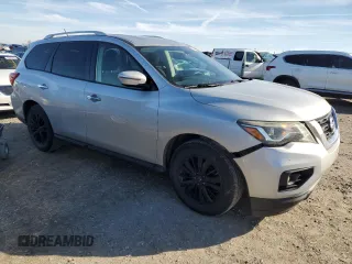 2017 Nissan Pathfinder SV with VIN 5N1DR2MM7HC667749, listed as a Copart auction lot 44380055 with 181,914 mi miles and Salvage Title. Bid and sale history available at carsss.com. Image 4.
