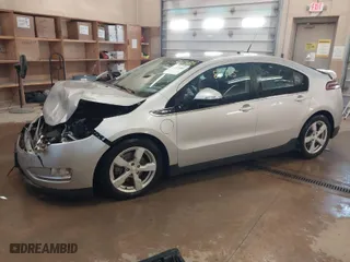 2014 Chevrolet Volt with VIN 1G1RH6E45EU150046, listed as a IAAI auction lot 41385385 with 161,930 mi miles. Bid and sale history available at carsss.com. Image 2.