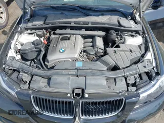 2006 BMW 3 Series 325i with VIN WBAVB13526KX66111, listed as a IAAI auction lot 41773053 with 174,630 mi miles and . Bid and sale history available at carsss.com. Image 10.