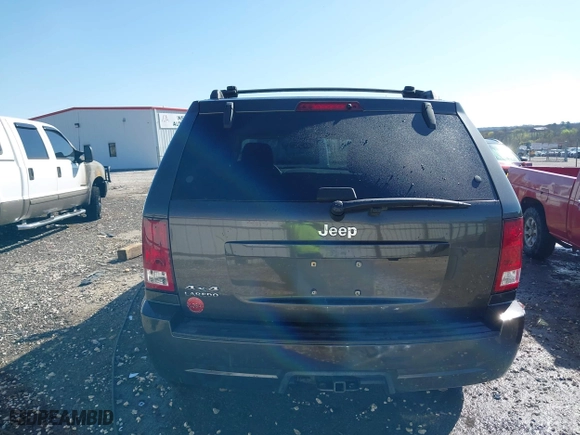 2006 Jeep Grand Cherokee Laredo with VIN 1J4GR48K56C326847, listed as a IAAI auction lot 41972623 with 141,088 mi miles. Bid and sale history available at carsss.com. Image 17.