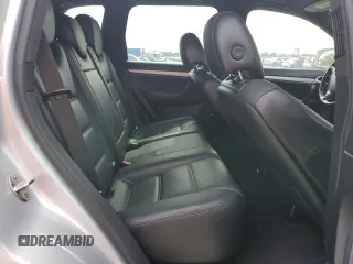 2010 Porsche Cayenne z VIN WP1AA2APXALA04791, wystawiony jako Copart lot #62527185 z przebiegiem 148 203 mil mil oraz Czysty tytuł • Clean title. Historia ofert i sprzedaży dostępna na DreamBid. Obrazek 10.