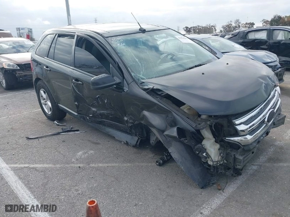 2013 Ford Edge SEL with VIN 2FMDK3JC0DBC12600, listed as a IAAI auction lot 41894681 with 118,324 mi miles. Bid and sale history available at carsss.com. Image 1.