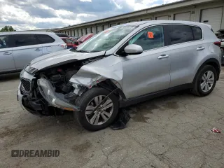 2018 Kia Sportage LX z VIN KNDPMCAC5J7423274, wystawiony jako Copart lot #58309225 z przebiegiem 100 550 mil mil oraz Szkoda całkowita • Salvage title. Historia ofert i sprzedaży dostępna na DreamBid. Obrazek 1.
