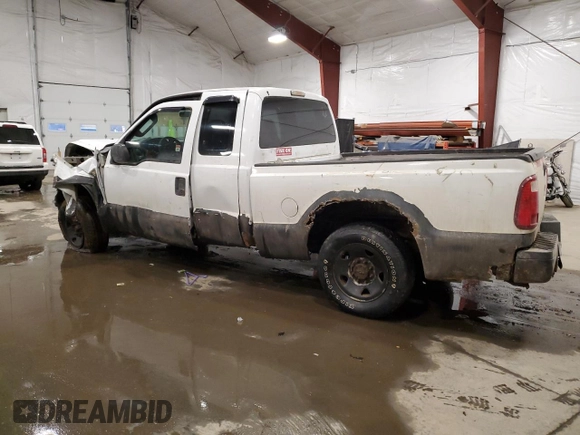 2008 Ford Super Duty F-250 SRW XL with VIN 1FTNX20558EE11711, listed as a Copart auction lot 88462905 with Not Provided miles and Salvage Title. Bid and sale history available at carsss.com. Image 2.