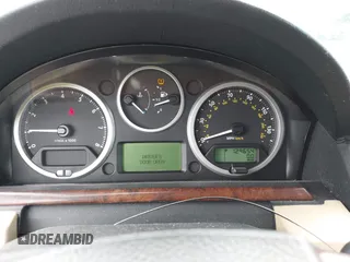 2008 Land Rover LR3 SE with VIN SALAE25428A447473, listed as a IAAI auction lot 41906177 with 129,654 mi miles. Bid and sale history available at carsss.com. Image 7.