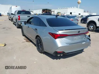 2021 Toyota Avalon XSE Nightshade z VIN 4T1EZ1FB6MU069666, wystawiony jako IAAI lot #41684183 z przebiegiem 75 320 mil mil oraz . Historia ofert i sprzedaży dostępna na DreamBid. Obrazek 3.