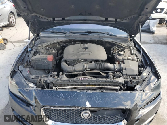 2017 Jaguar XE 25t z VIN SAJAR4BG7HA977736, wystawiony jako Copart lot #48751375 z przebiegiem 121 674 mil mil oraz Szkoda całkowita • Salvage title. Historia ofert i sprzedaży dostępna na DreamBid. Obrazek 11.