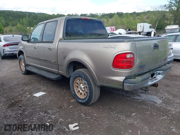 2003 Ford F-150 XLT with VIN 1FTRW08L63KD06455, listed as a IAAI auction lot 41988549 with 138,168 mi miles. Bid and sale history available at carsss.com. Image 3.
