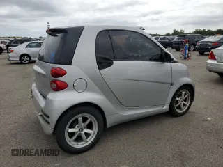 2011 Smart fortwo Pure with VIN WMEEJ3BA6BK449704, listed as a Copart auction lot 69454434 with Not Provided miles and Clean Title. Bid and sale history available at DreamBid. Image 3.
