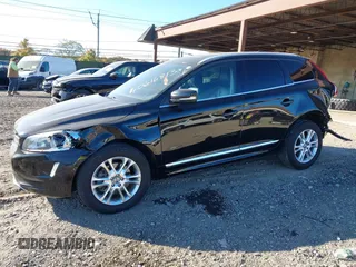 2015 Volvo XC60 T5 Drive-E Platinum с VIN YV440MDD3F2616436, выставлен на аукционе IAAI как лот 40616813 с пробегом 131 847 миль миль и . История ставок и продаж доступна на DreamBid. Изображение 17.