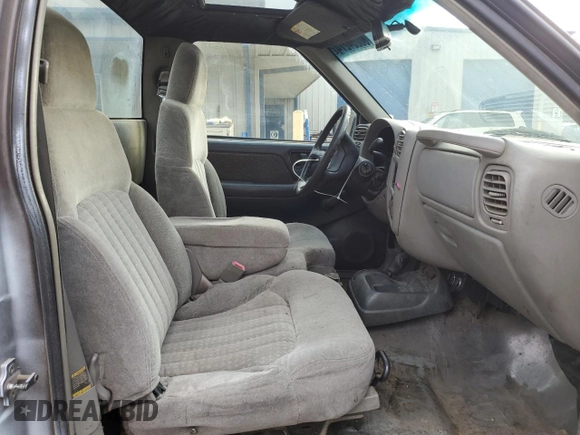 1998 Chevrolet S-10 with VIN 1GCCS14X4WK160271, listed as a Copart auction lot 80284274 with 276,924 mi miles and Salvage Title. Bid and sale history available at carsss.com. Image 10.
