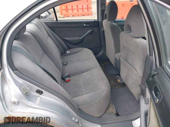 2003 Honda Civic LX with VIN 2HGES16533H571332, listed as a IAAI auction lot 42153221 with 202,926 mi miles. Bid and sale history available at carsss.com. Image 8.